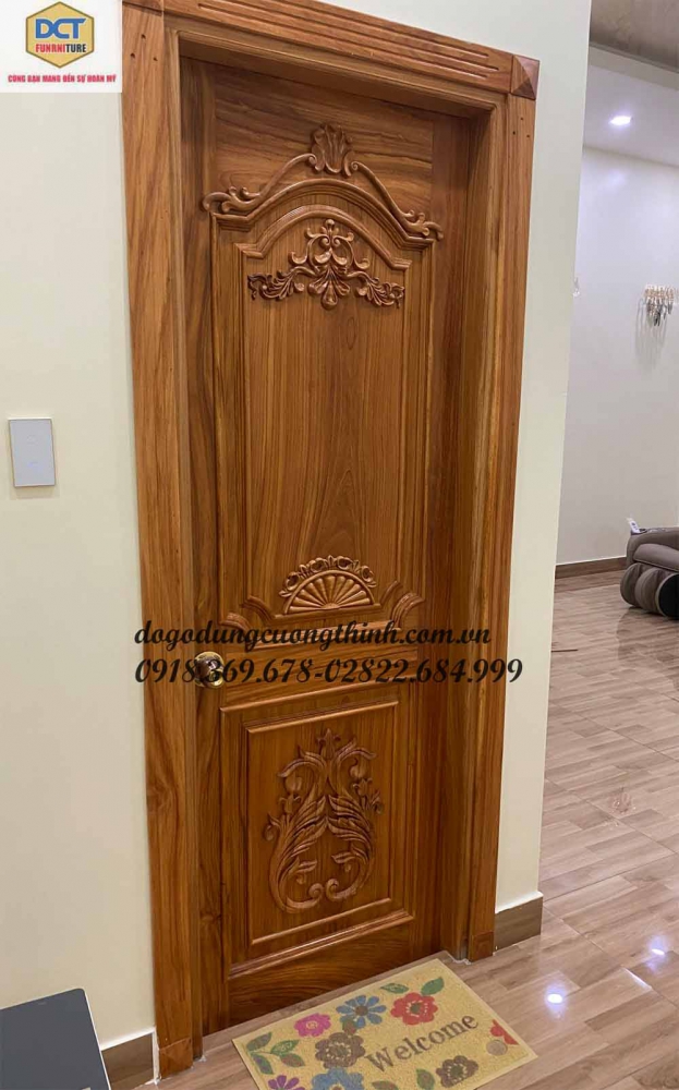 mẫu cửa phòng tân cổ điển gỗ gõ đỏ đẹp